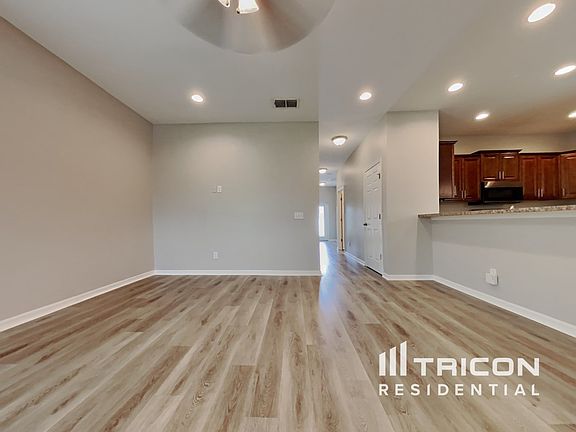 2nd image of 3230 Whispering Trails Ave