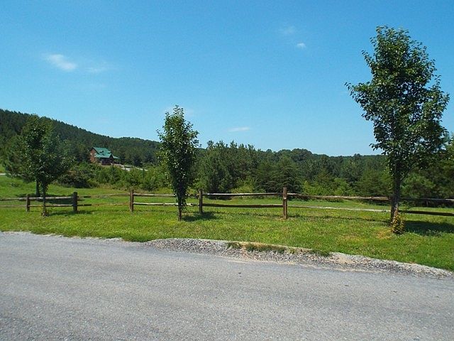 2nd image of 1487 Sloans Gap Rd