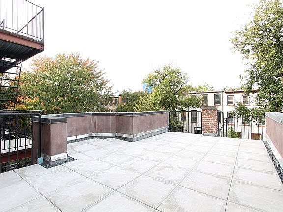 5th image of 455 Greene Ave #2