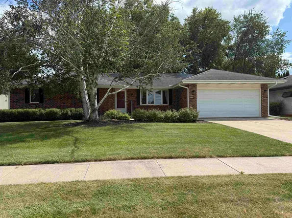 2109 Cimarron Dr, Freeport, IL 61032