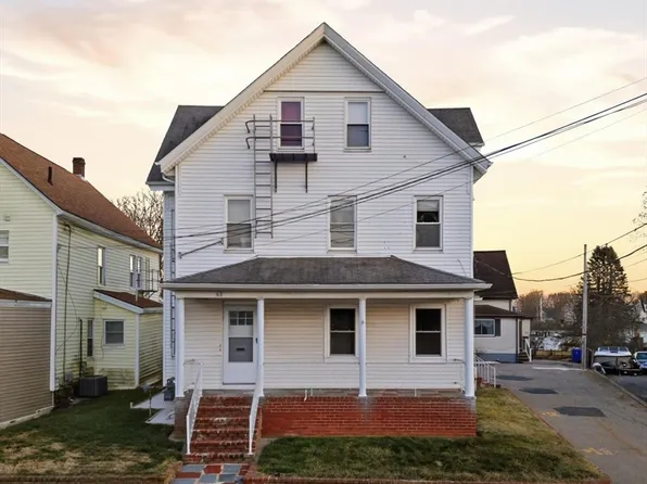 68 Oak St, Taunton, MA 02780