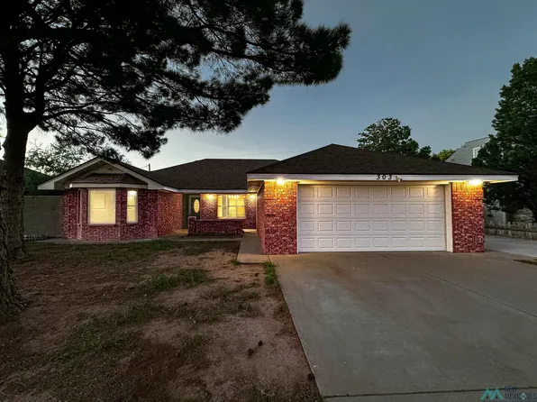 303 Mission Arch Dr, Roswell, NM 88201