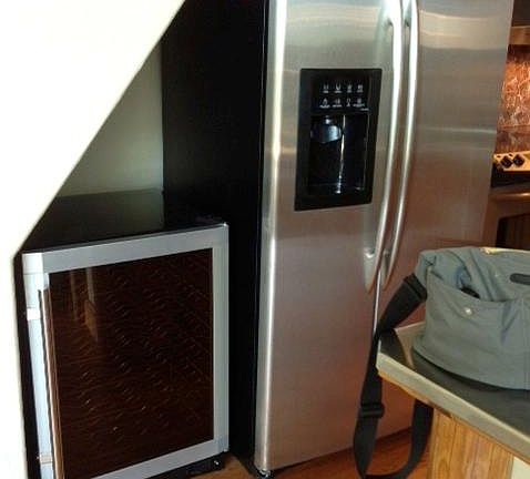 Stainless steel refrigerator and wine cooler