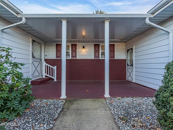 3rd image of 12 Hyannis Street