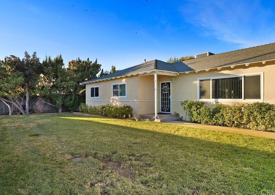 1st image of 32554 Avenue D