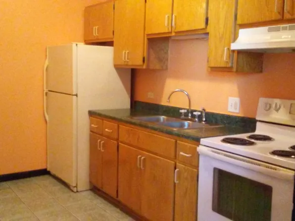 223 W 72nd St APT 2, Chicago, IL 60621