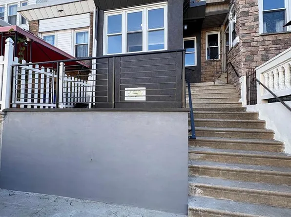 350 E Albanus St, Philadelphia, PA 19120