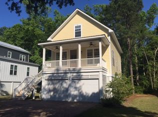 70 Sandlapper Way, Pawleys Island, SC 29585