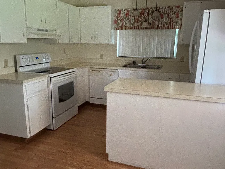 3573 SW 147th Lane Rd — Photo 5