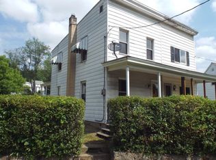 101 Schaeffer Hill Rd, Pottsville, PA 17901