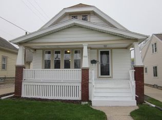 3959 S Whitnall Ave, Milwaukee, WI 53207