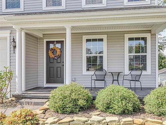 3rd image of 461 Val Dosta Cir