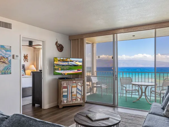 4365 Lower Honoapiilani Rd #1106, Lahaina, HI 96761