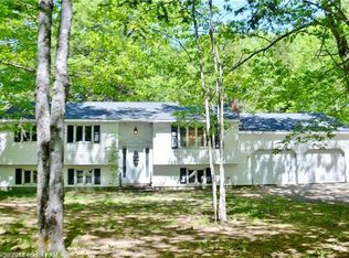 8 Georgie Ln, Hollis Center, ME 04042