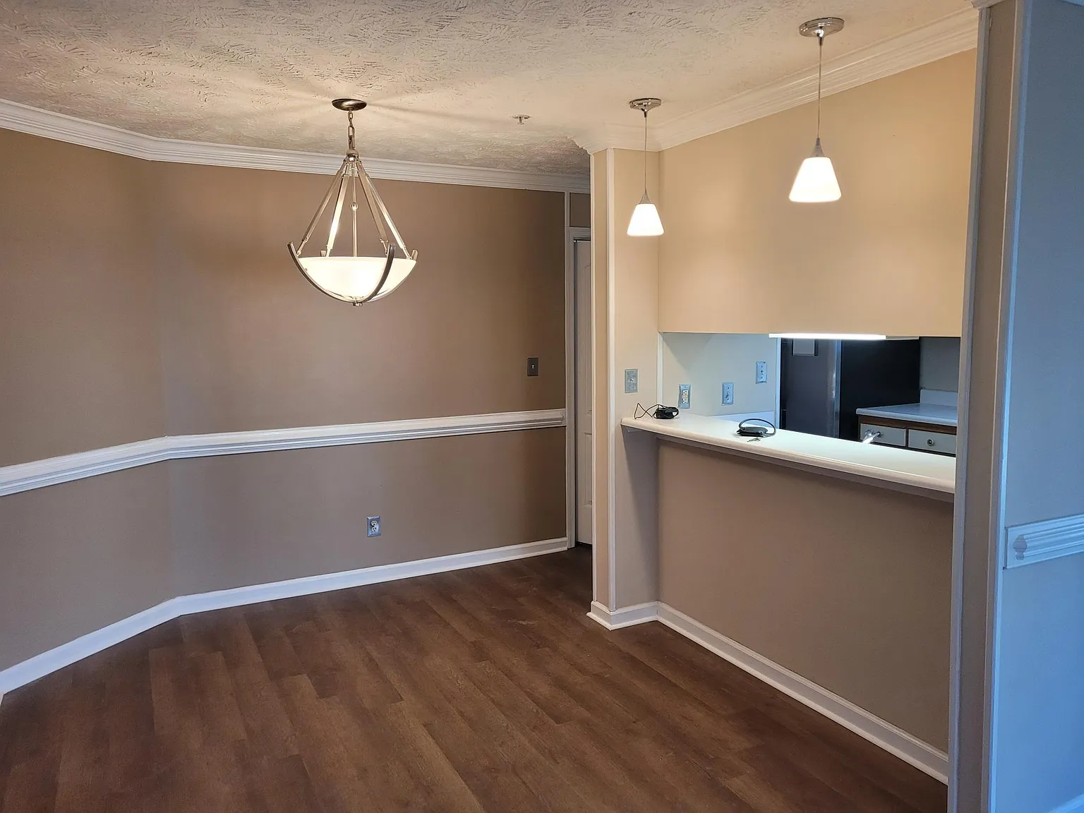 224 Waterdown Dr — Photo 4