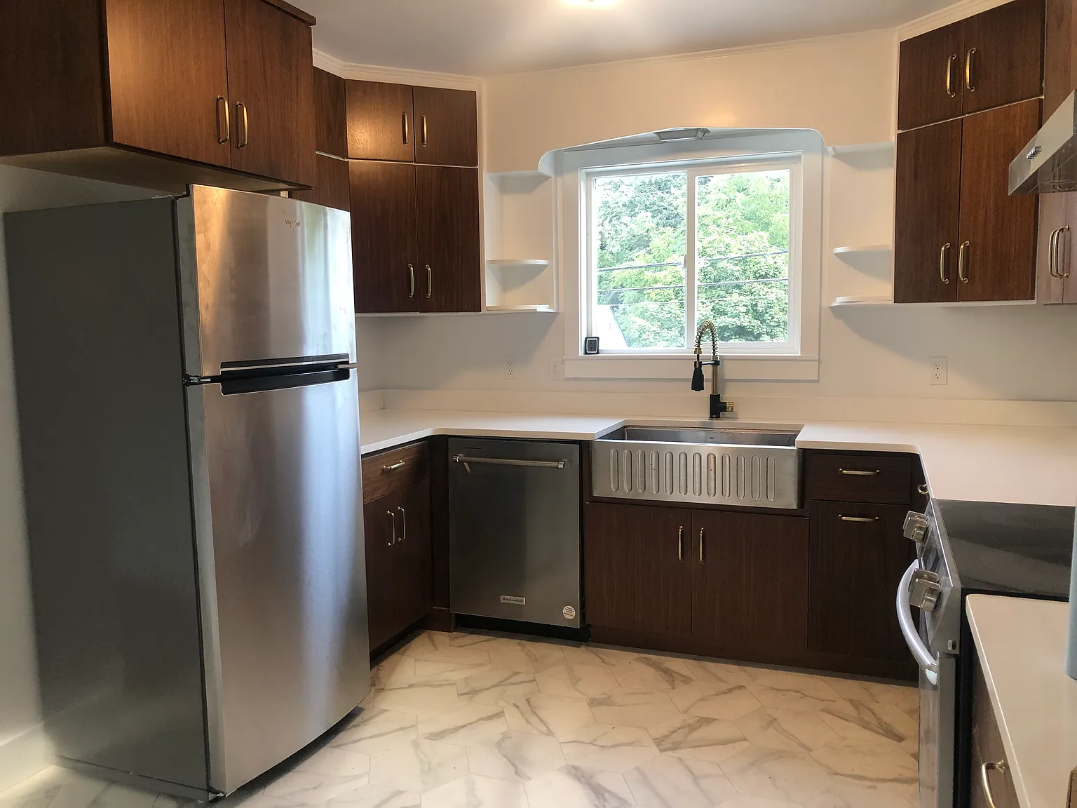 3 bed, 1260 sqft, $2,000 — Photo 4
