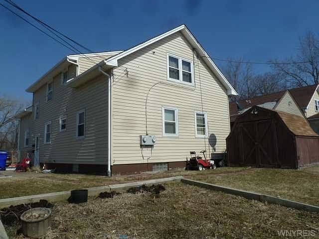 2nd image of 627 E And West Ave
