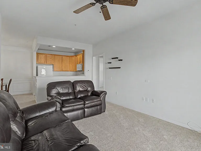 407 Aggies Cir #4-D — Photo 26