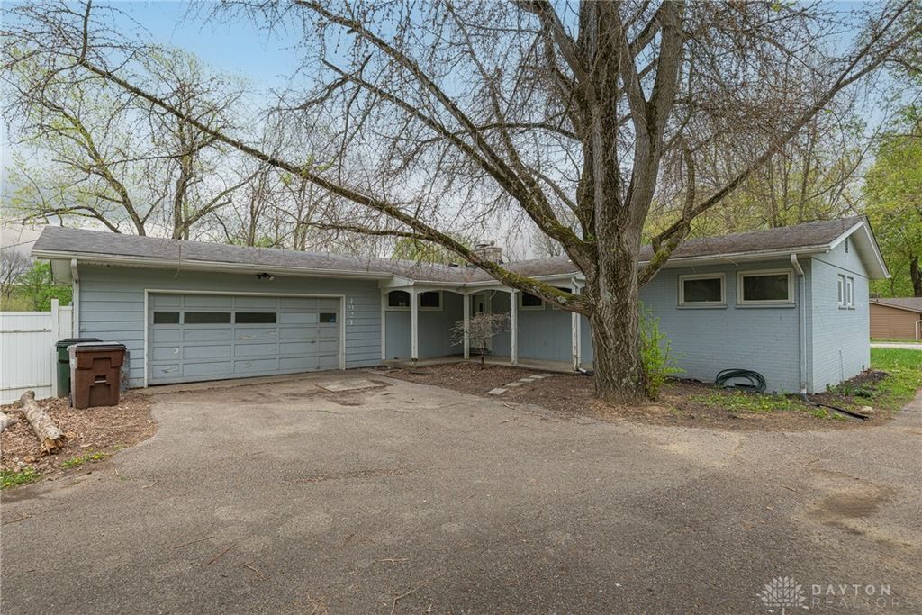 Real estate listing image