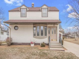 912 S Washington St, Shawano, WI 54166