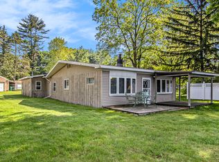 23569 River Run Point, Mendon, MI 49072