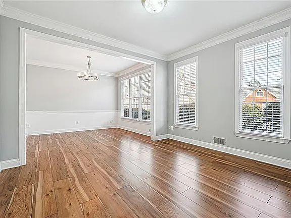 5th image of 385 Sweet Ivy Ln