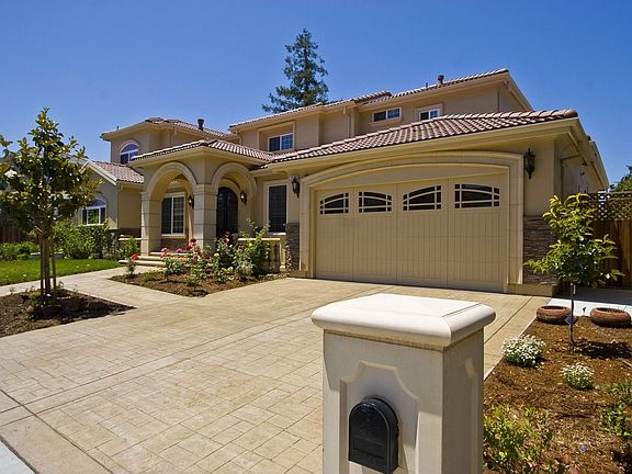 Ecotic Driveway