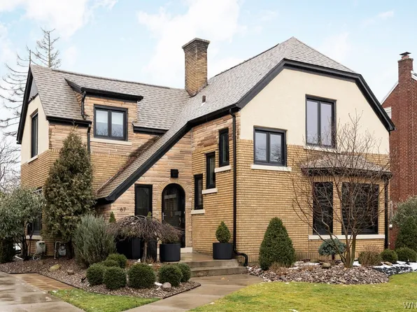 67 Deerhurst Park Blvd, Buffalo, NY 14217