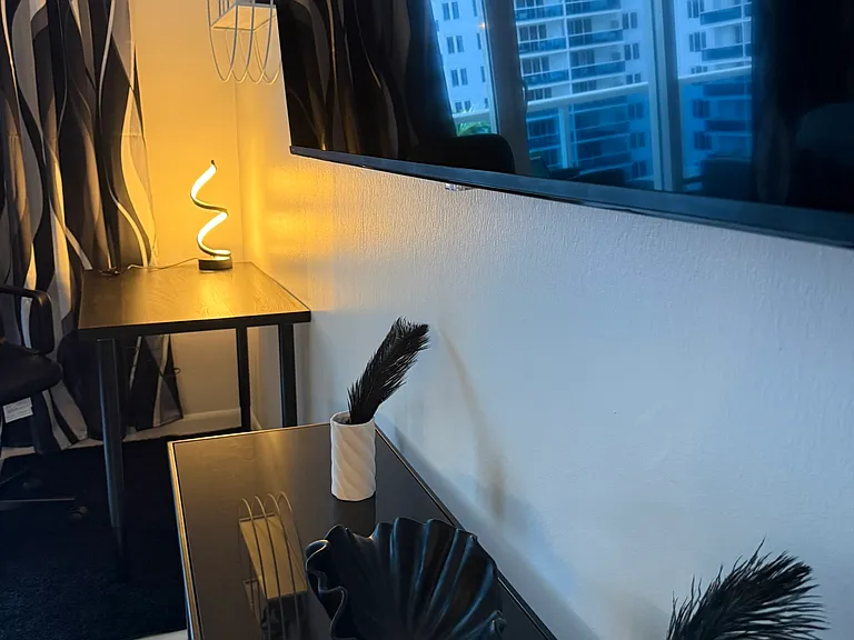 2301 Collins Ave #817 — Photo 14