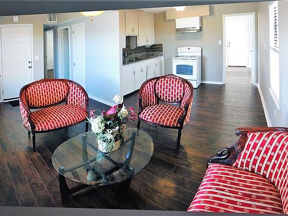 2nd image of 741 N Cowan Ave