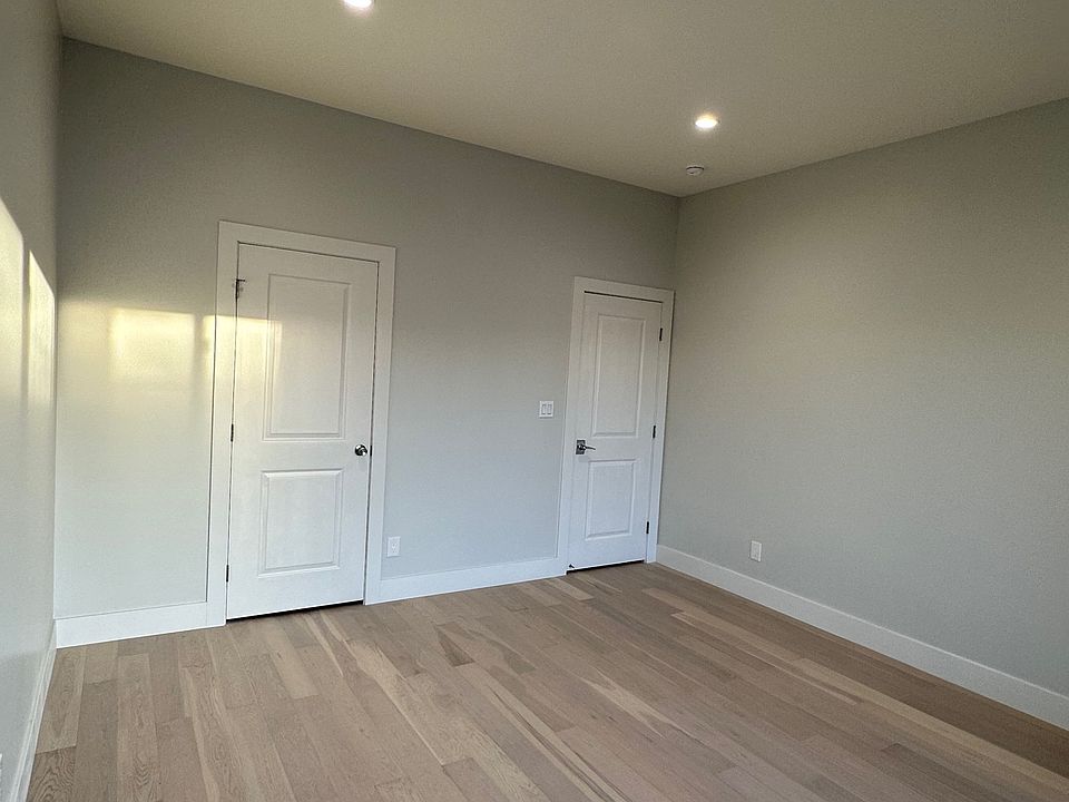 1st image of 1454 20th Ave #D