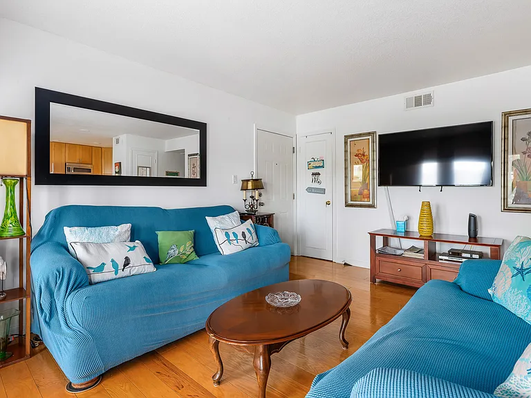 204 Pompano Dr SE #A — Photo 20