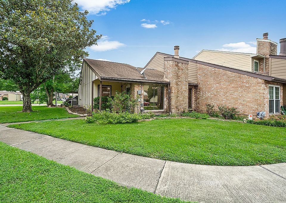 7803 Challie Ln