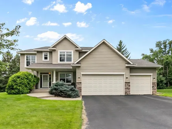14428 Flintwood St NW, Andover, MN 55304