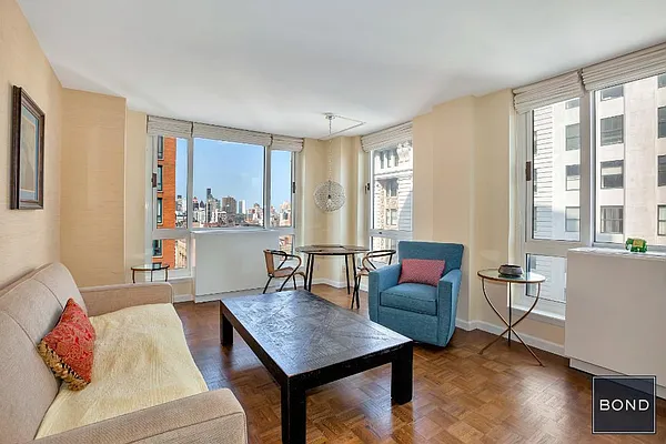 Rented by Bond New York | media 12