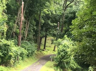 67 Mountain Lake Rd, Belvidere, NJ 07823