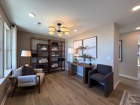 4th image of 1782 Tamarack Rd