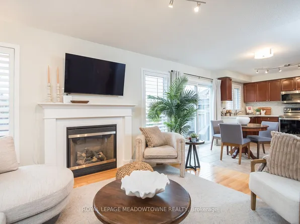 292 McDougall Cross, Milton, ON L9T 0N6