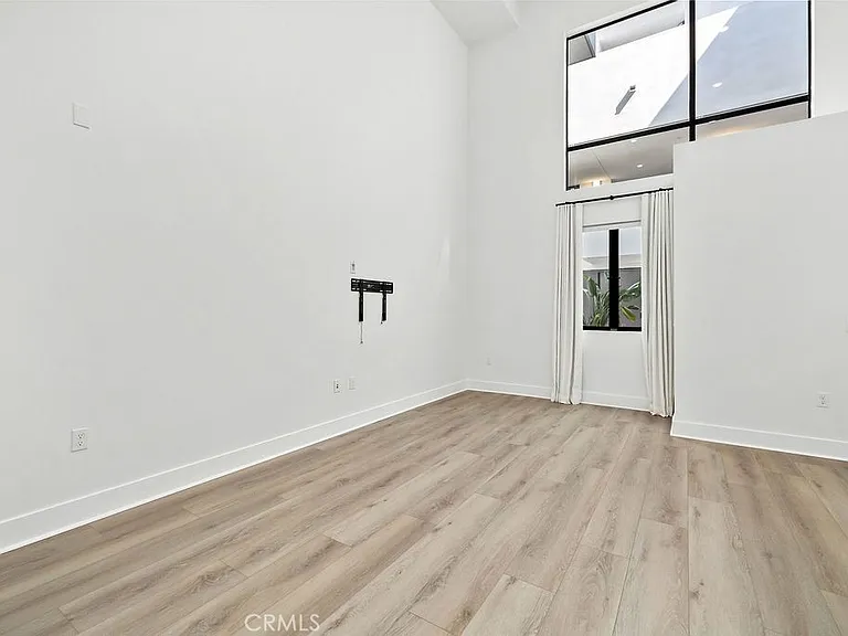 24722 Del Prado #202 — Photo 4