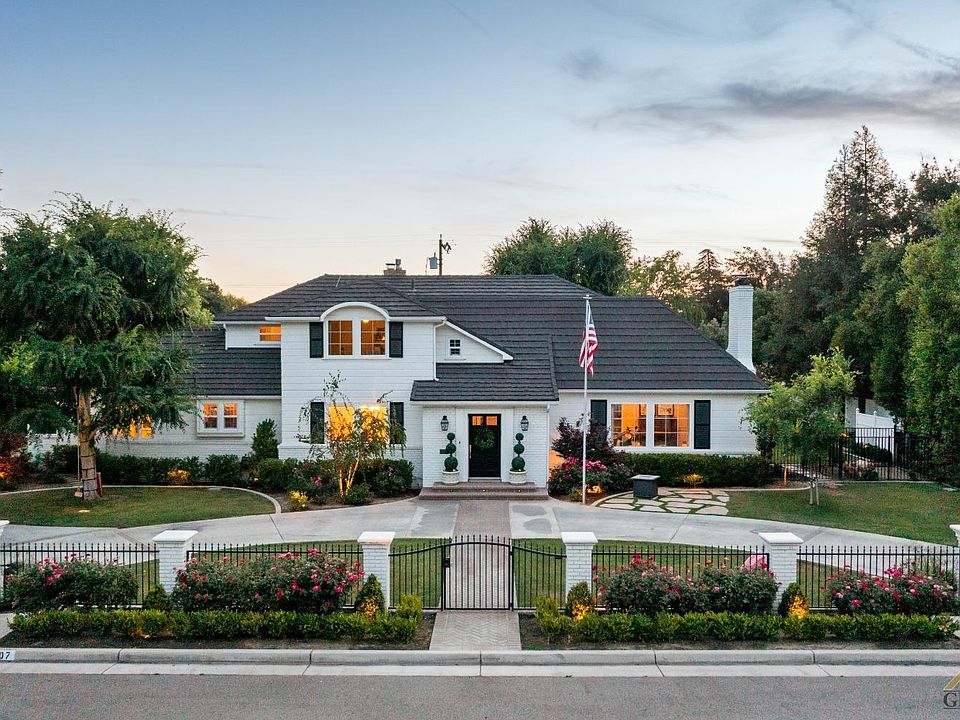 2307 Pine St, Bakersfield, CA 93301 Zillow