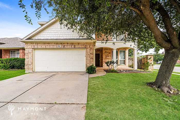 3 bed, 3.0 bath, 2135 sqft, $2,330 — Photo 1