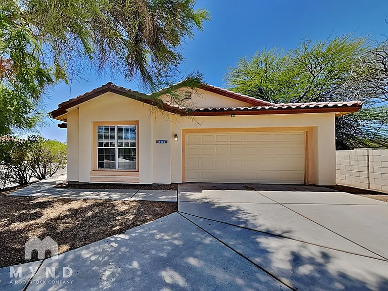 3434 W Desert Bend Loop — Photo 3