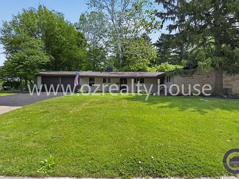 3040 E Lincolnshire Blvd #B — Photo 15