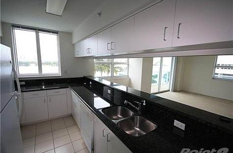 4th image of 650 West Ave APT 1011