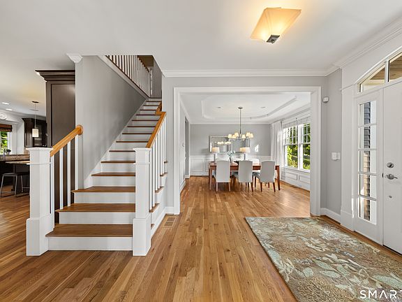 5th image of 5 Champlains Drive