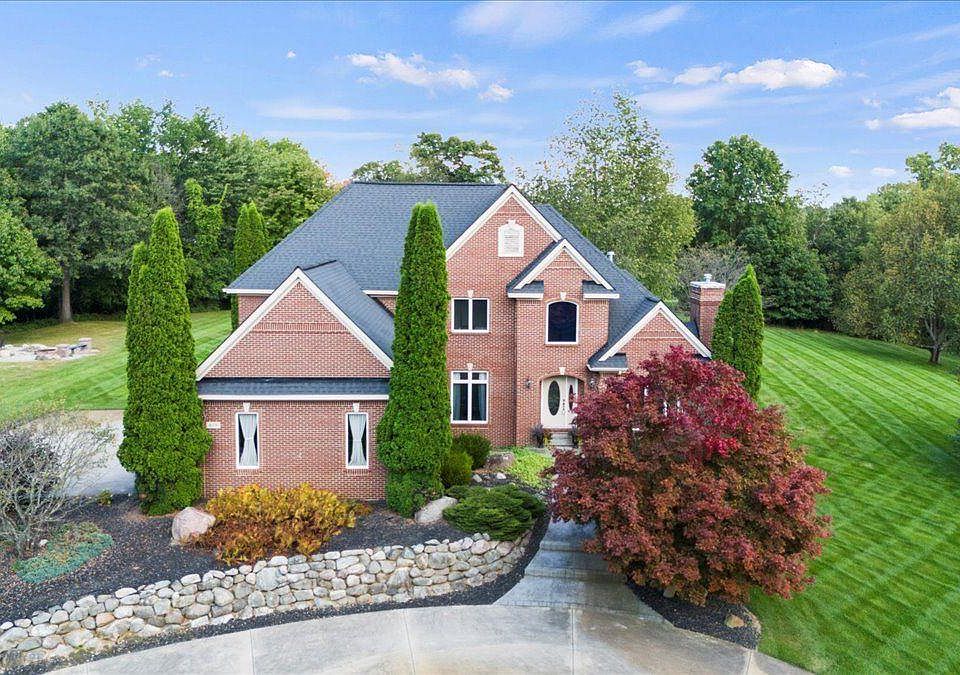 1st image of 879 Pinery Blvd