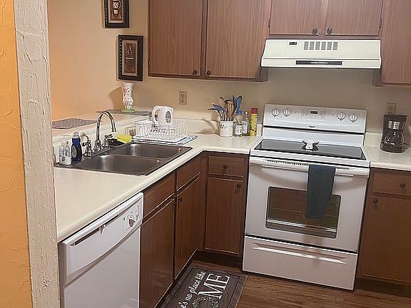 2nd image of 89 SE 16th Ave APT P304