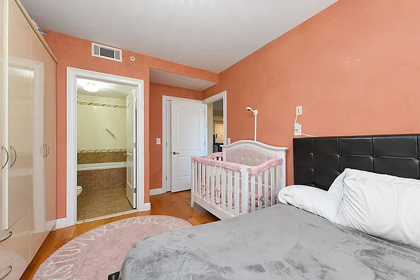 Rented by Winzone Realty Inc | media 27