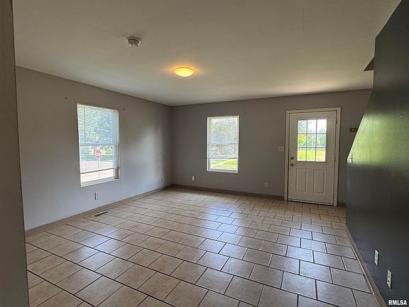 5th image of 602 N Charles St #2