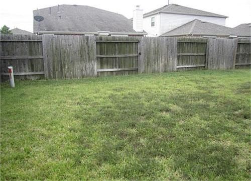 1st image of 16507 Aberdeen Green Dr